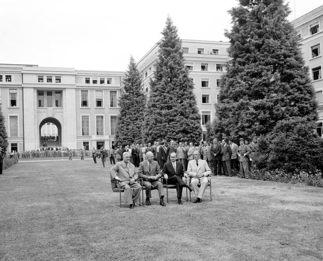 At the Palais des Nations in July 1955, during the "Big Four" conference. From left to right: N. Boulganine, President of the Council (USSR); D. Eisenhower, President of the United States; E. Faure President of the Council of Ministers (France); A. Eden, Prime Minister of the United Kingdom.