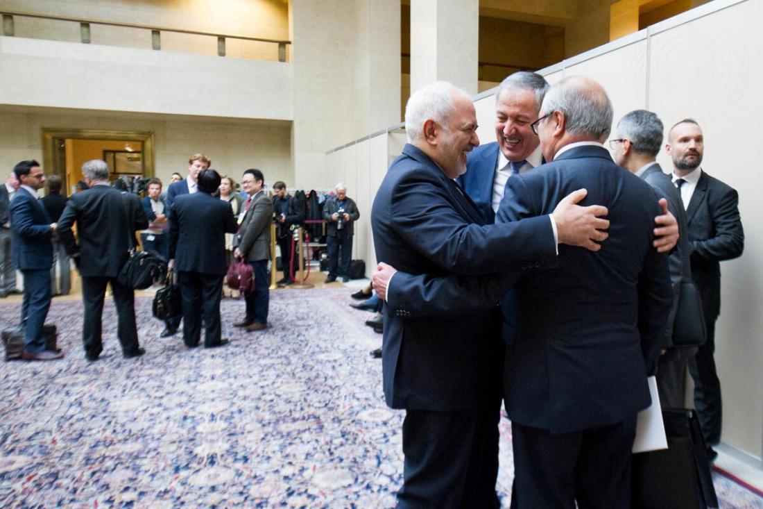 Mohammad Javad Zarif (left), Minister of Foreign Affairs of the Islamic Republic of Iran, greets Sirodjiddin Muhriddin (centre), Minister of Foreign Affairs of the Republic of Tajikistan; and Abdulaziz Kamilov, Minister of Foreign Affairs of the Republic of Uzbekistan, during the Geneva Conference on Afghanistan on 28 November 2018
